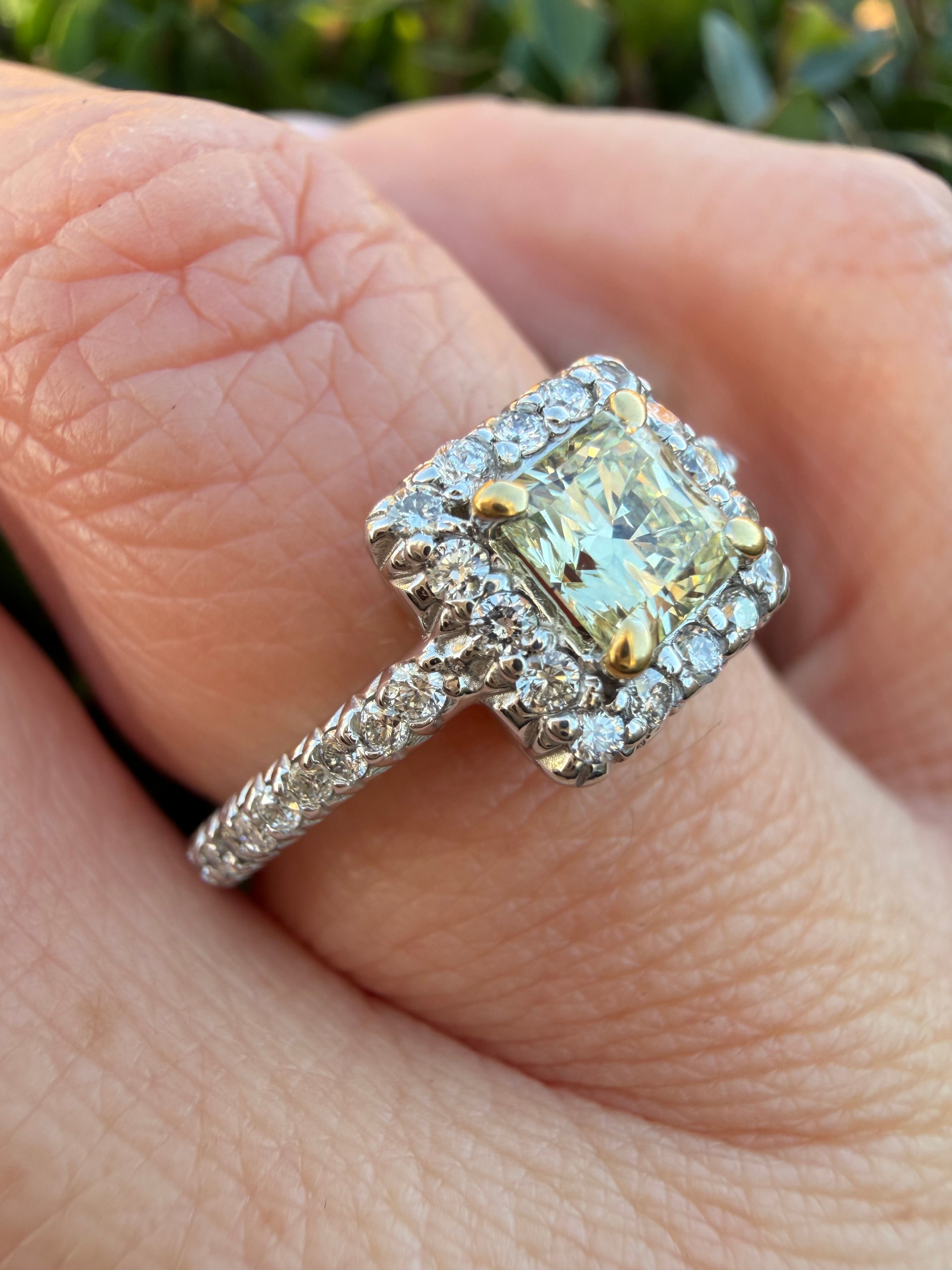 14k White Gold 1.05ct Natural Yellow Diamond Halo Ring certified