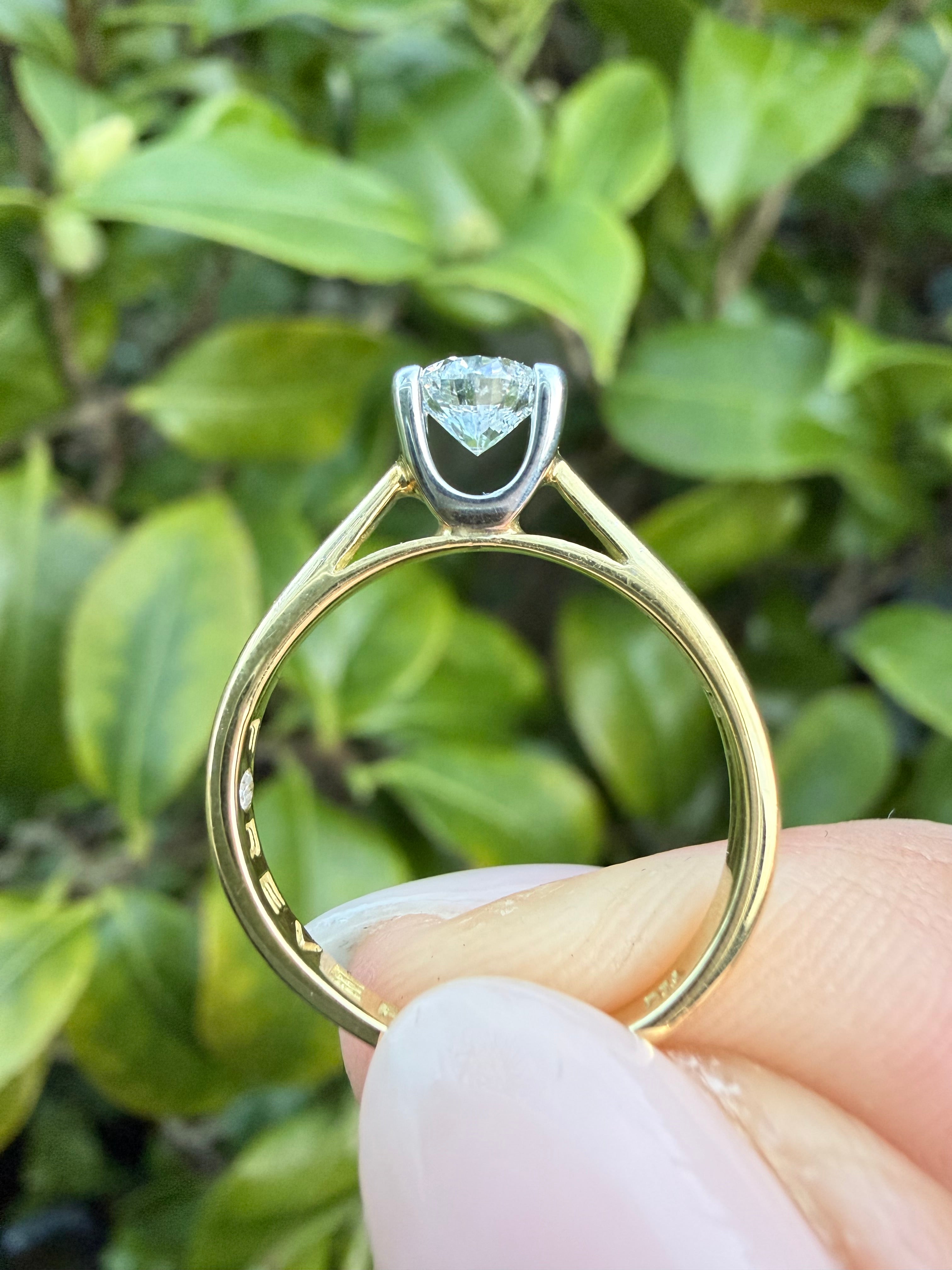 18k Yellow Gold 0.45ct Natural Round Brilliant Cut Diamond Solitaire Ring certified