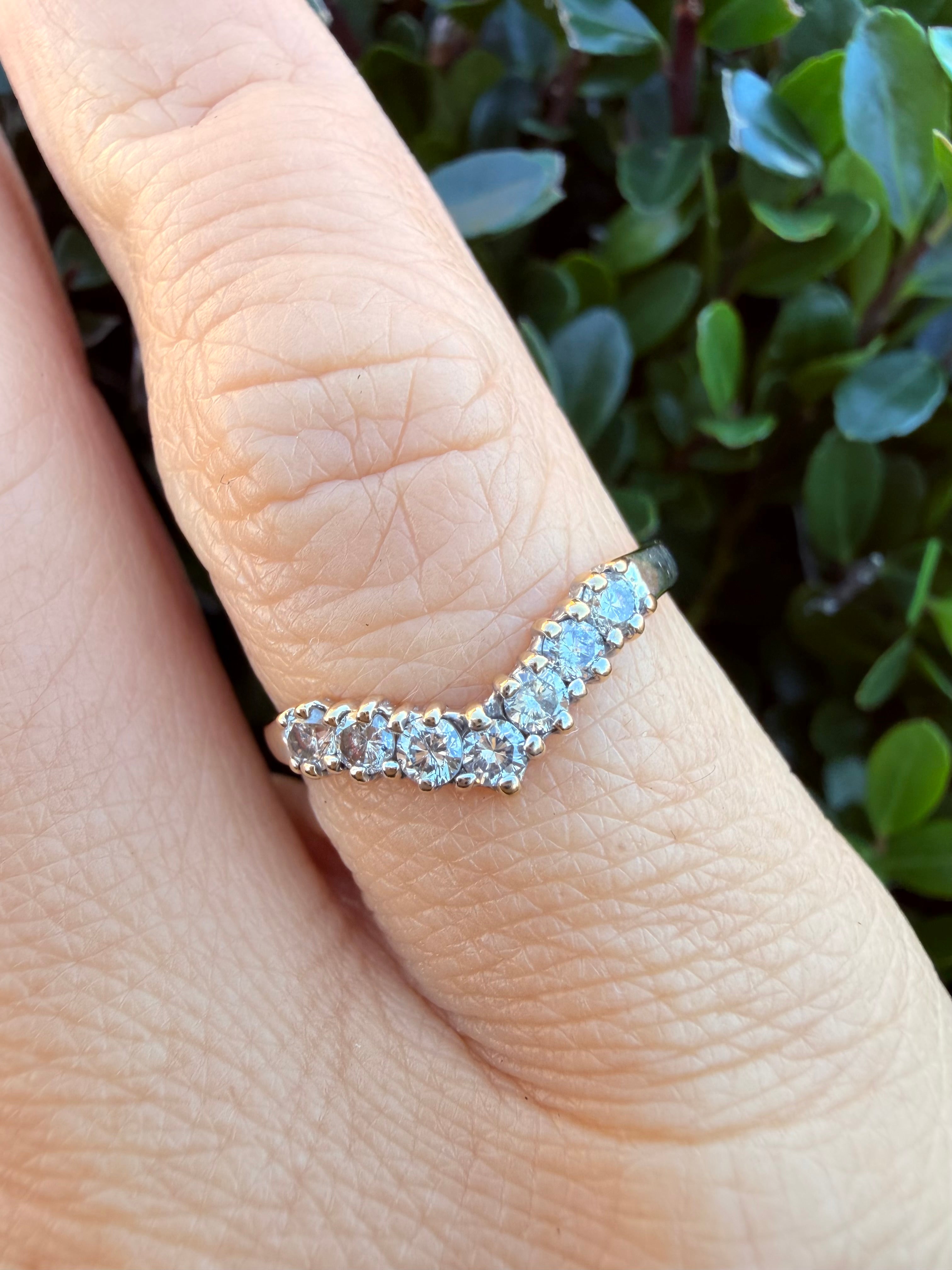 9k Yellow Gold 0.25ct Natural Diamond Half Eternity Ring certified