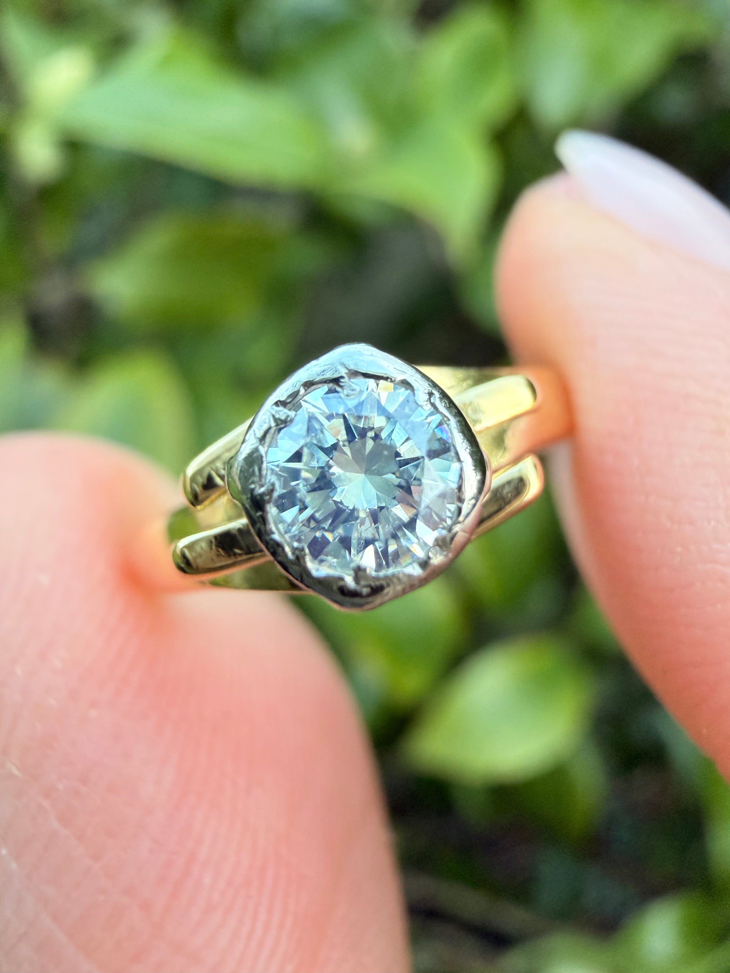 18k Yellow Gold 0.25ct Natural Round Cut Diamond Solitaire Ring certified