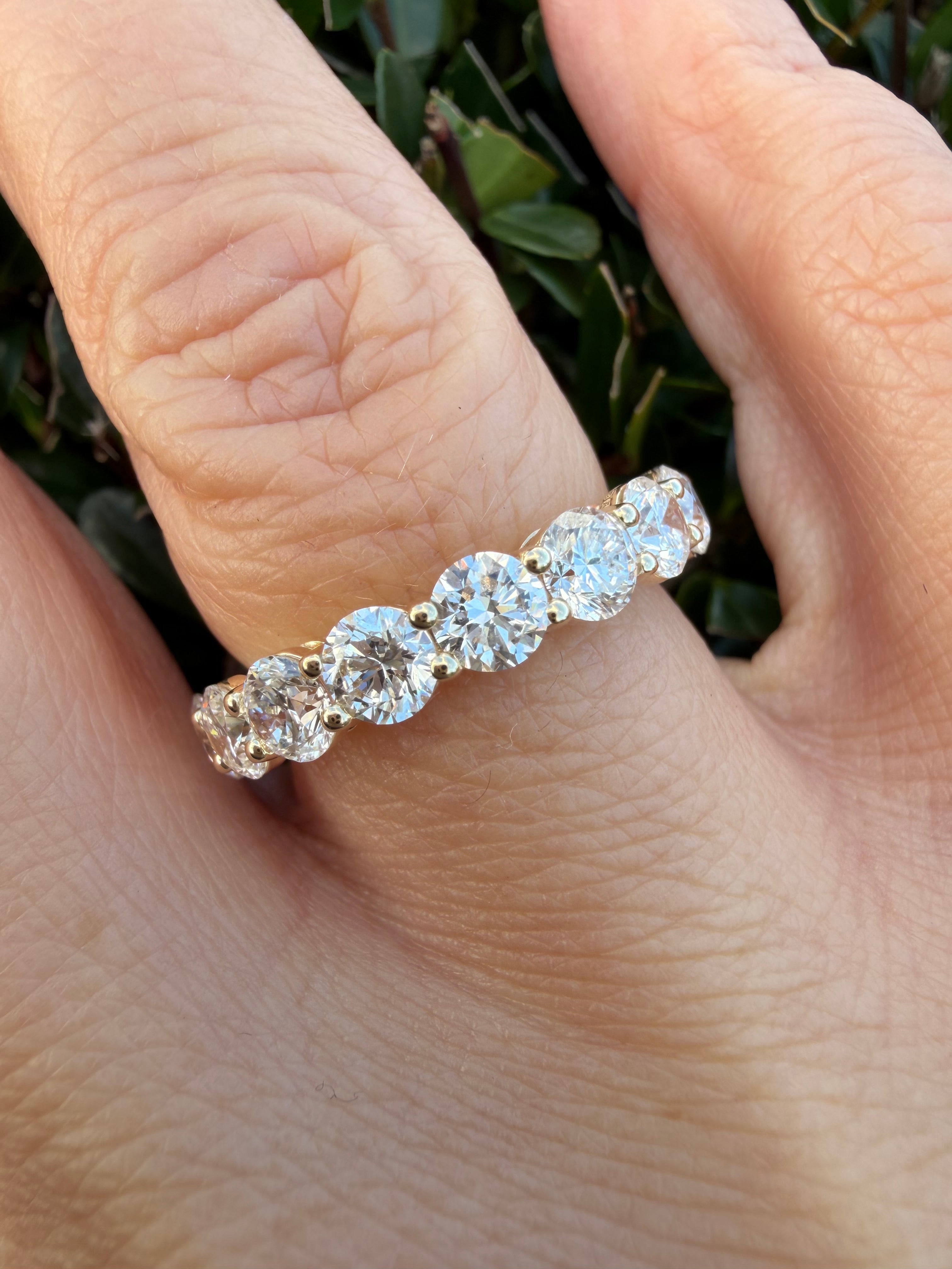 4.45ct round brilliant cut lab grown Diamond Full Eternity Ring 9k yellow Gold IGI certified