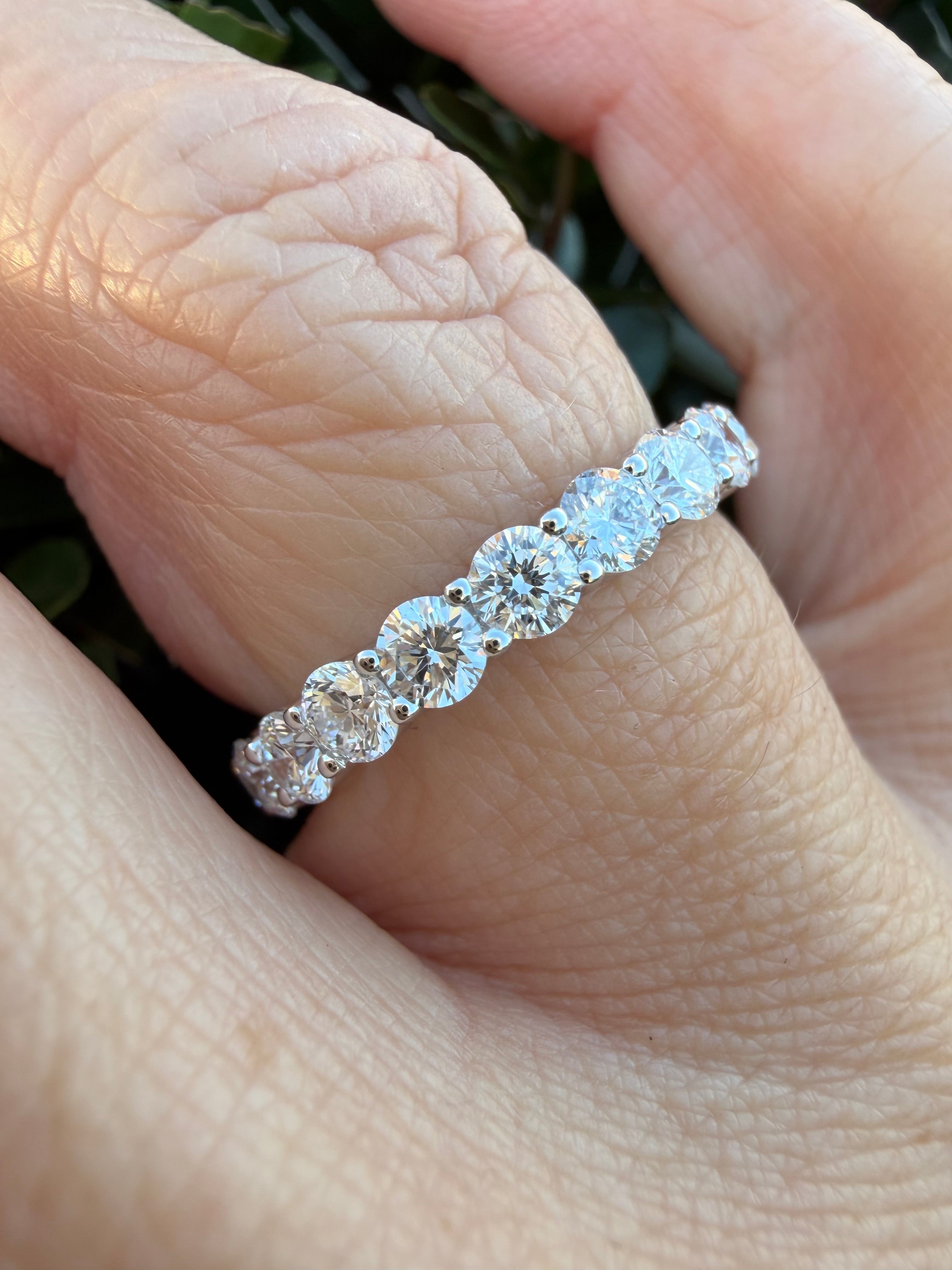 2.44ct round brilliant cut lab grown Diamond Full Eternity Ring 9k White Gold IGI certified