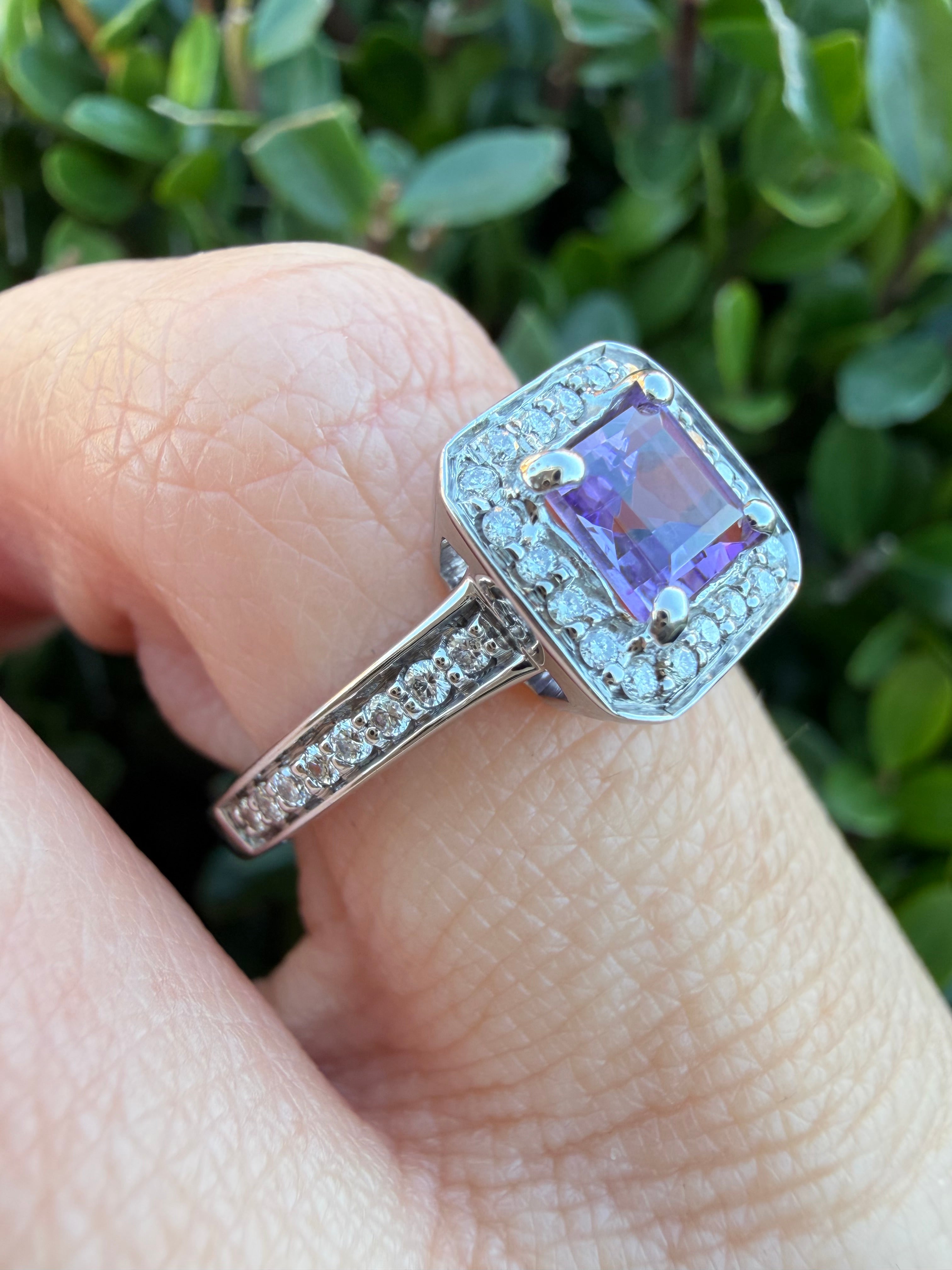 18k Gold Natural Diamond And Amethyst Ring Wgi Certified