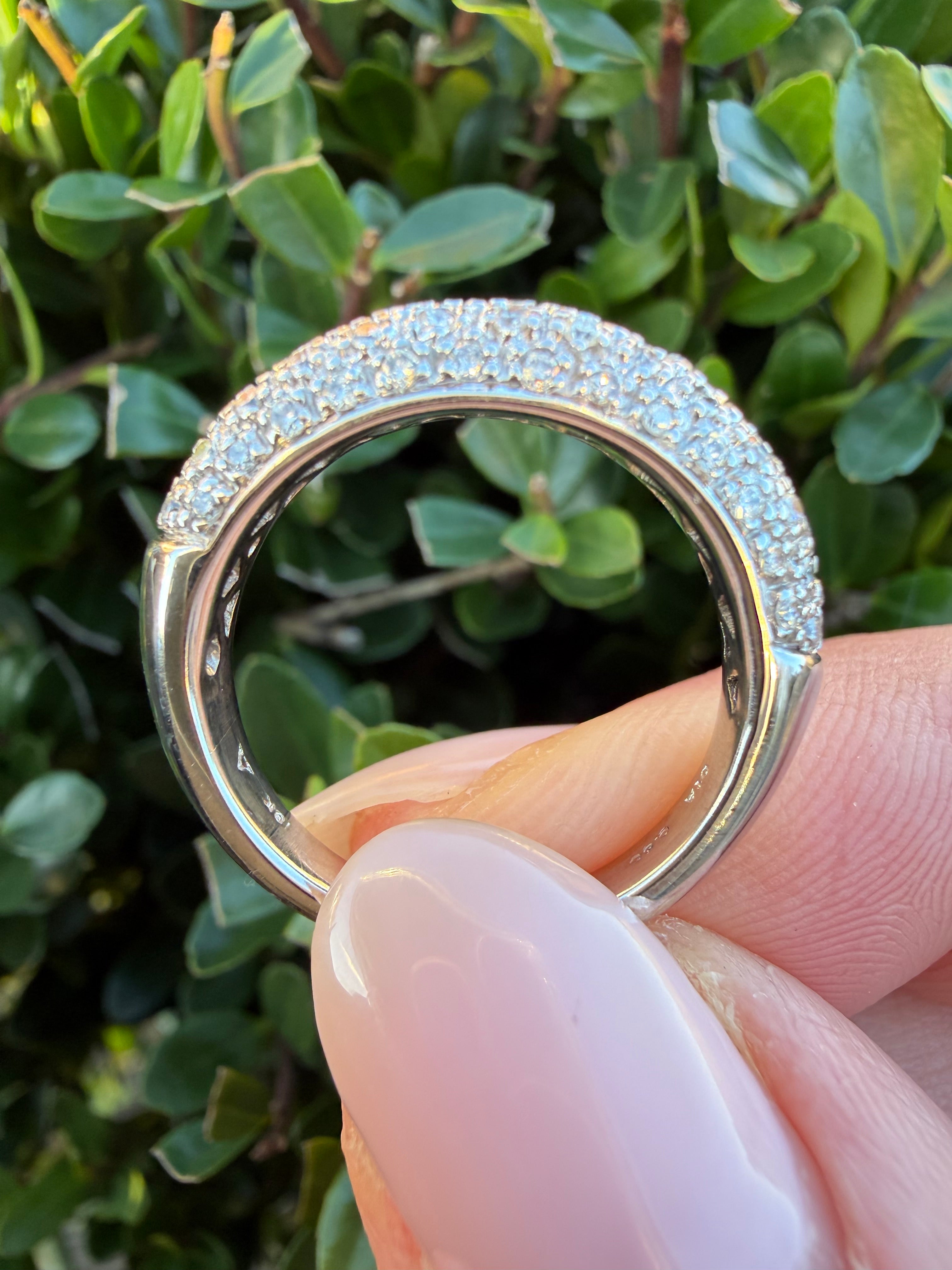 18k White Gold 0.50ct Natural Round Cut Diamond Ring certified