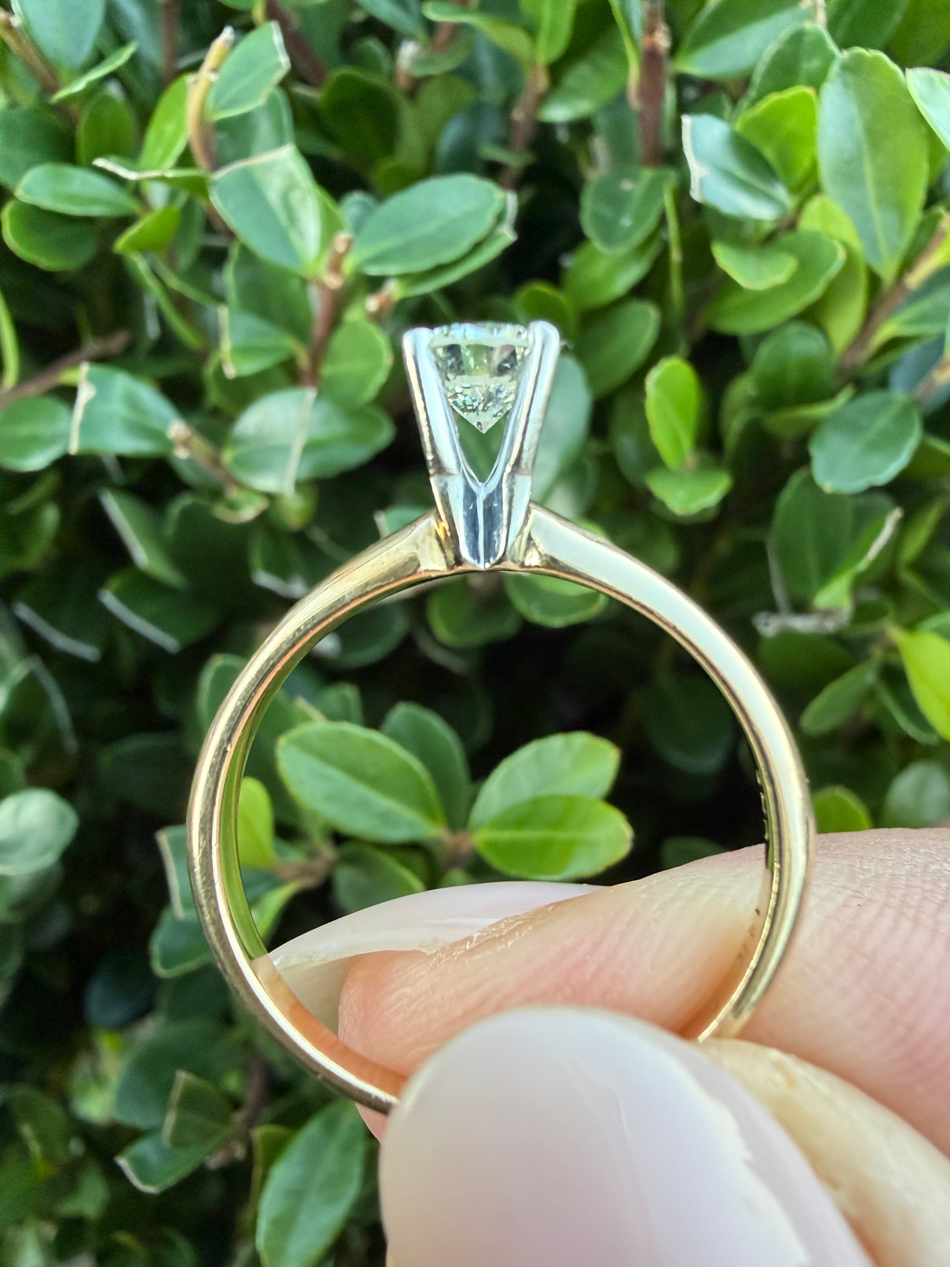 14k Yellow Gold 0.43ct Natural Round Brilliant Cut Diamond Solitaire Ring certified