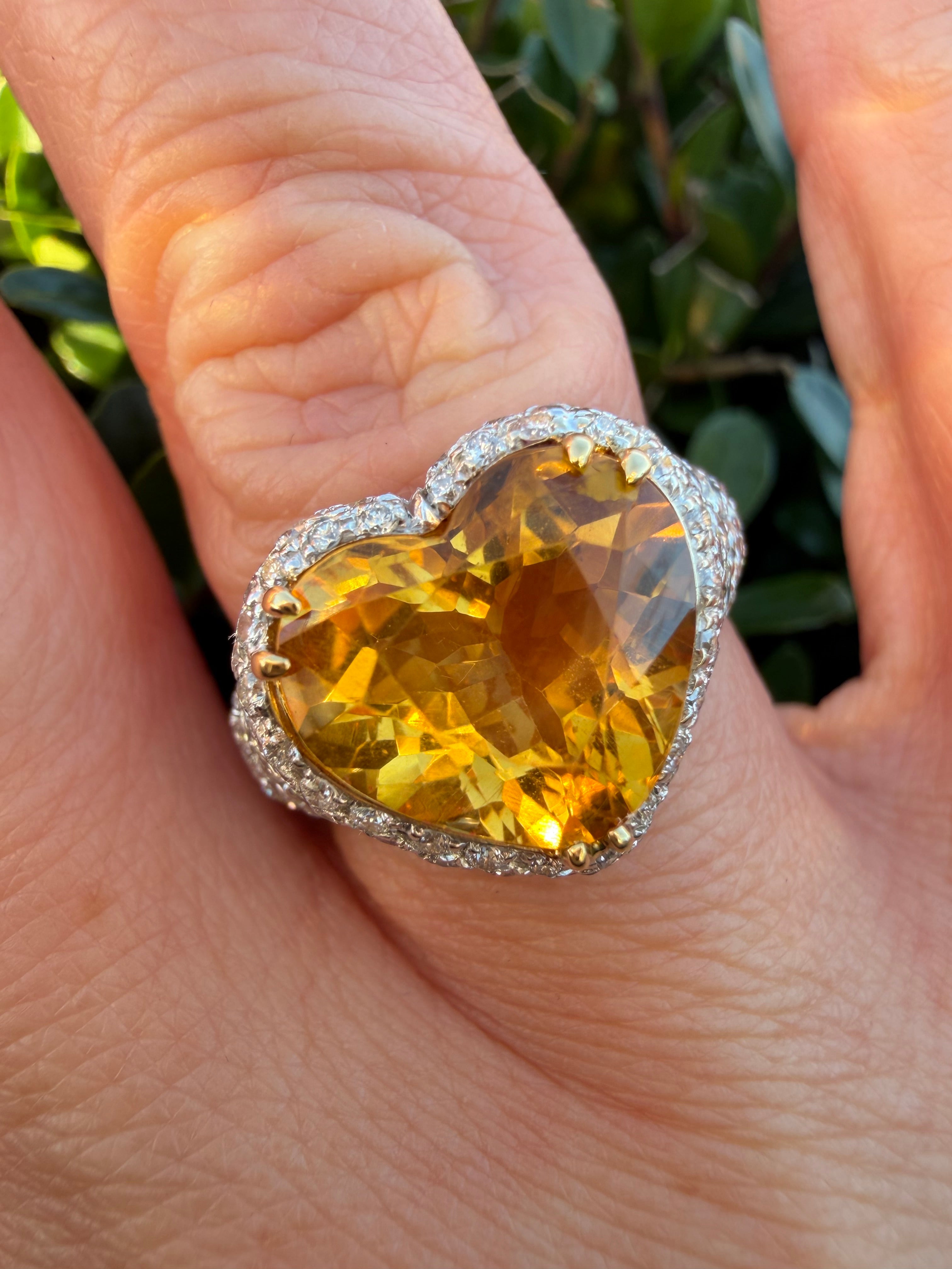 18k White Gold Heart Shape Citrine And 2.20ct Natural Diamond Ring certified