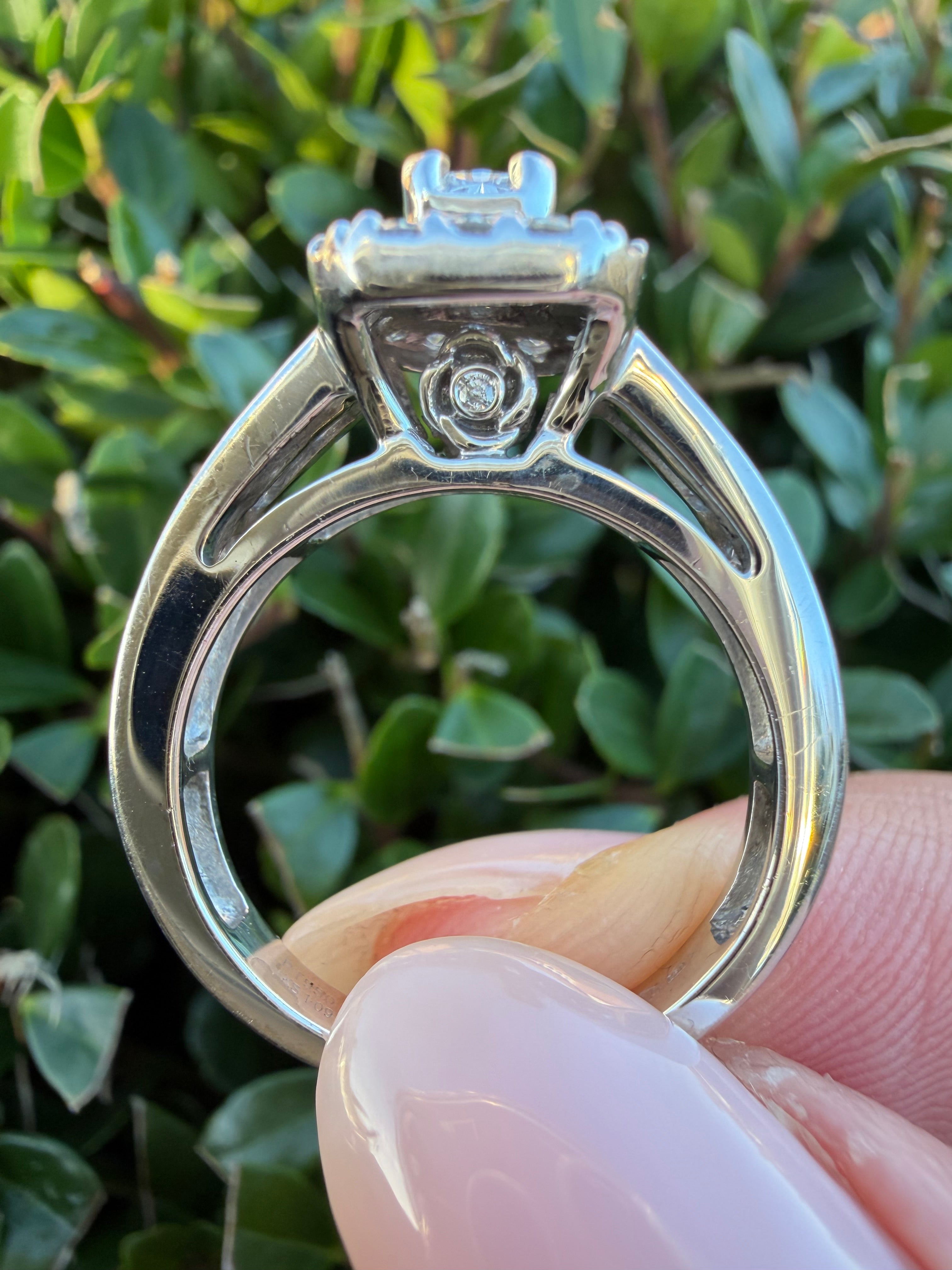 Platinum 1.09Ct Natural Diamond Halo Ring certified