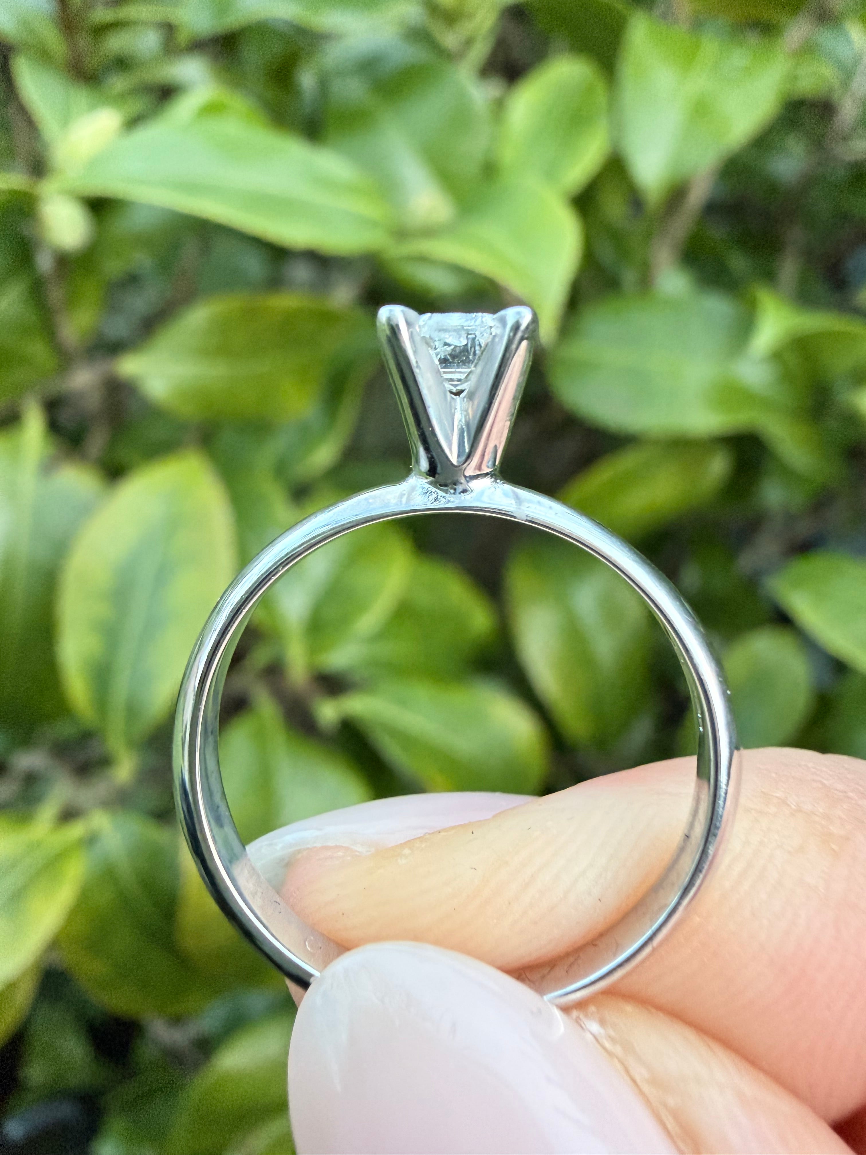 18k White Gold 0.50ct Natural Emerald Cut Diamond Solitaire Ring certified