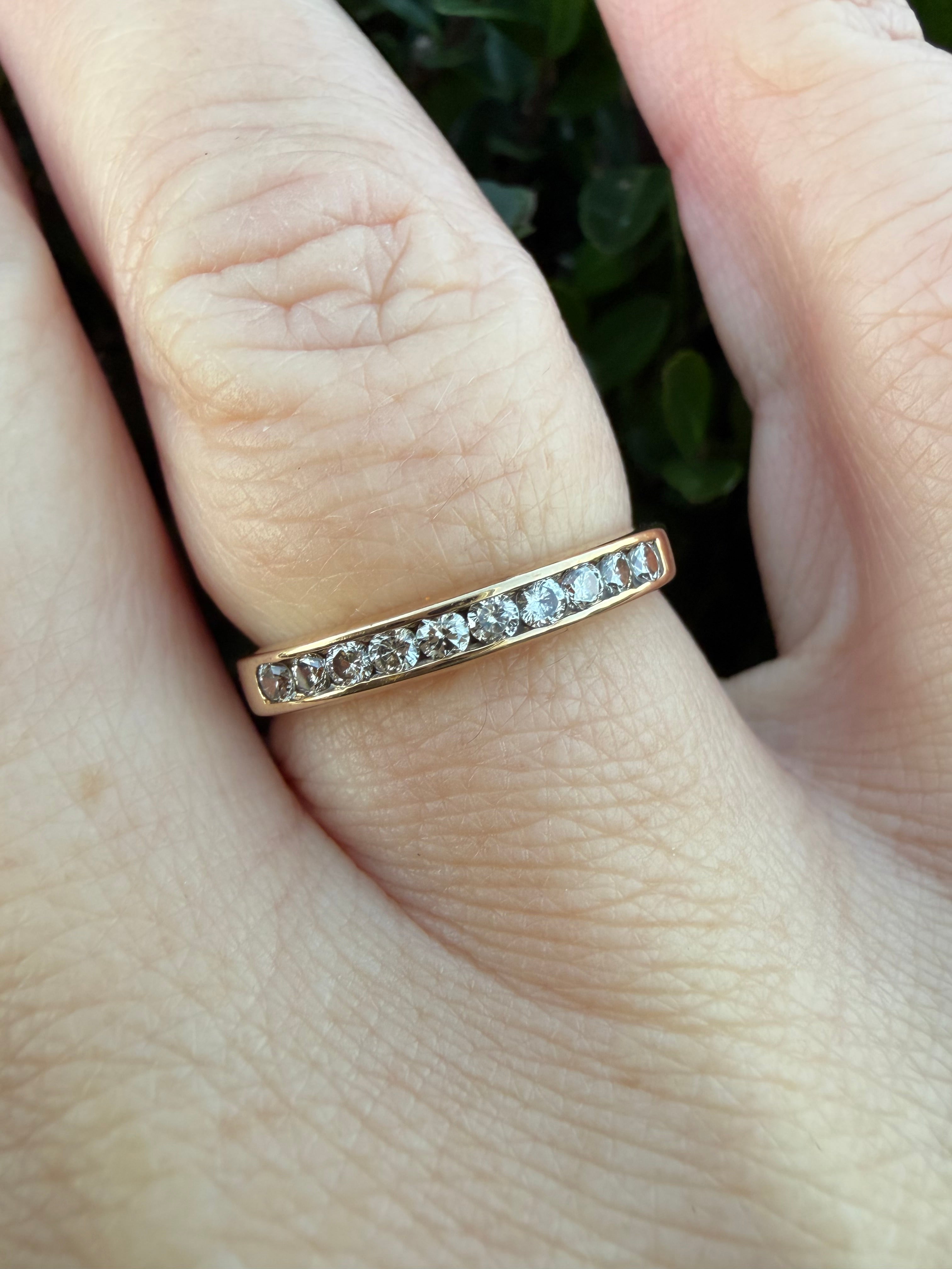 9k Yellow Gold 0.30ct Natural Diamond Half Eternity Ring certified