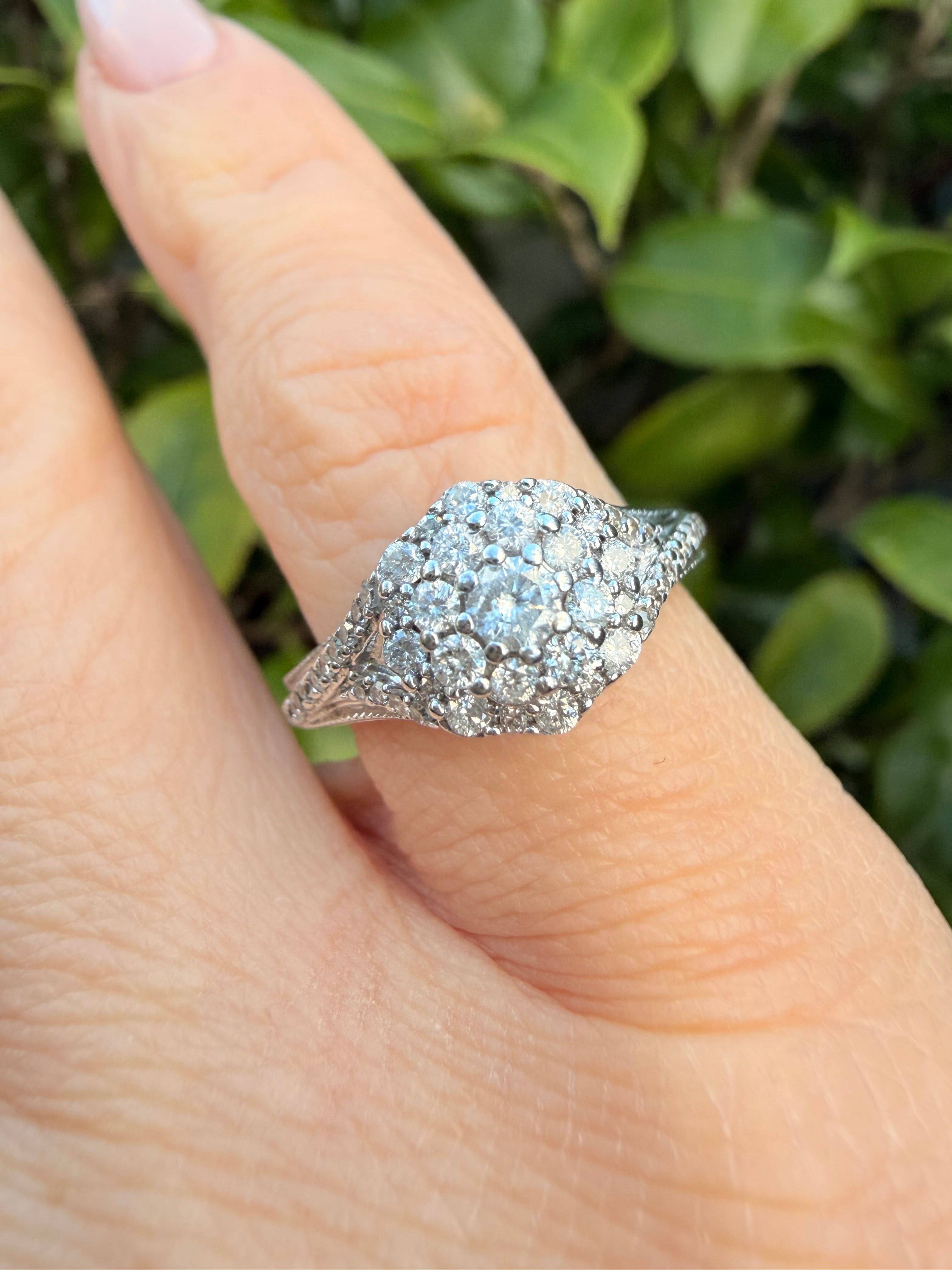 9k White Gold 0.50ct Natural Round Cut Diamond Cluster Ring certified