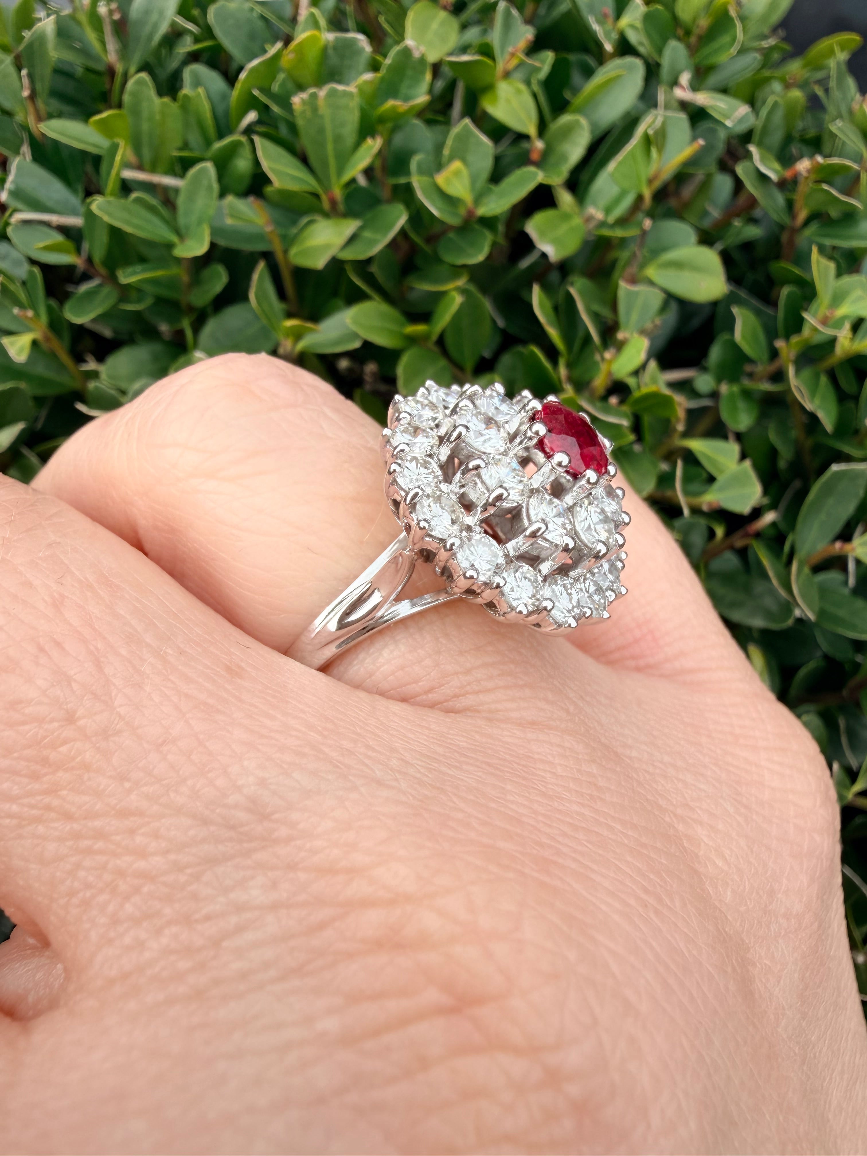 18k Gold 2.65ct Natural Diamond And Ruby Ring Certified
