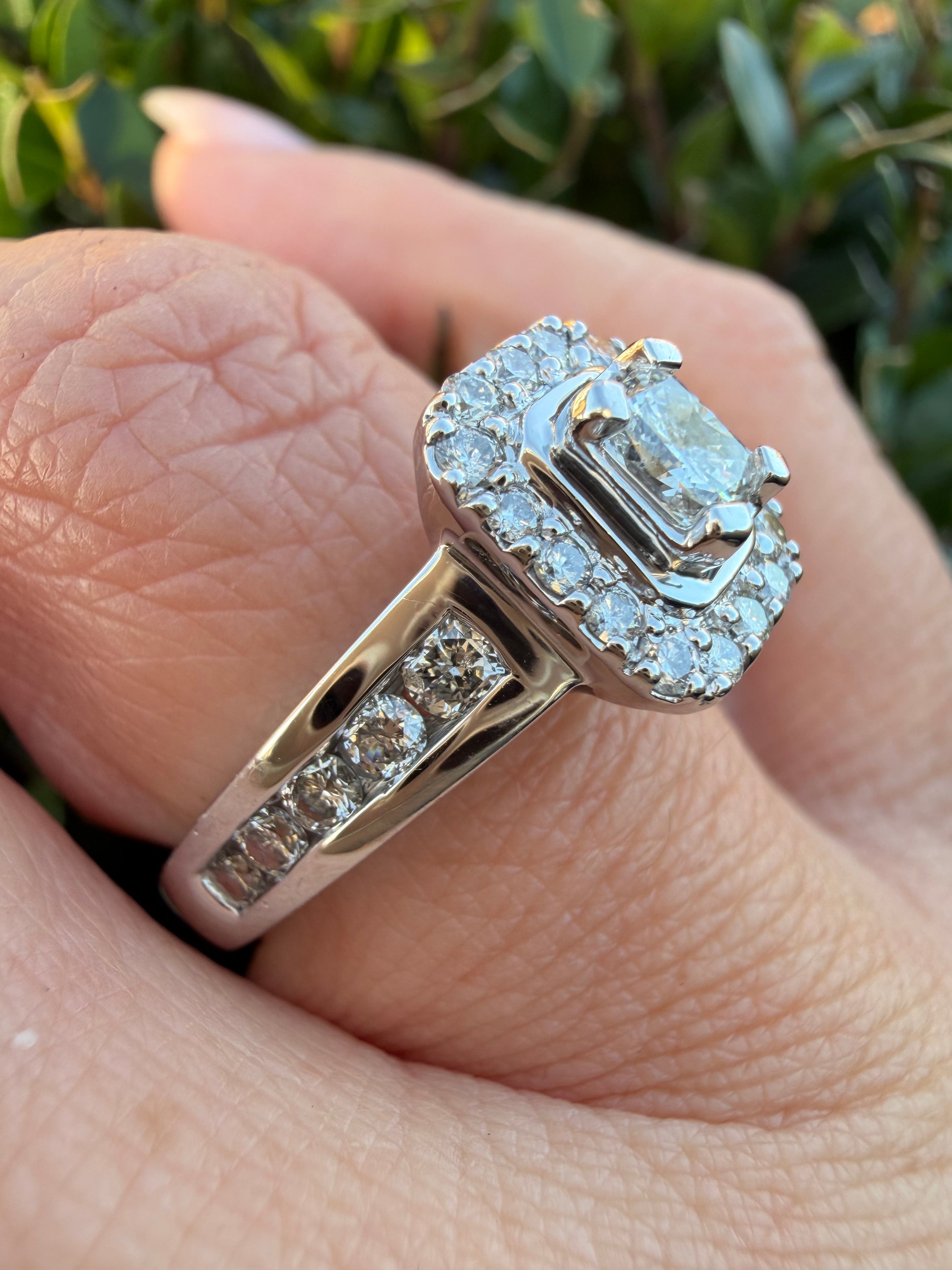 Platinum 1.09Ct Natural Diamond Halo Ring certified