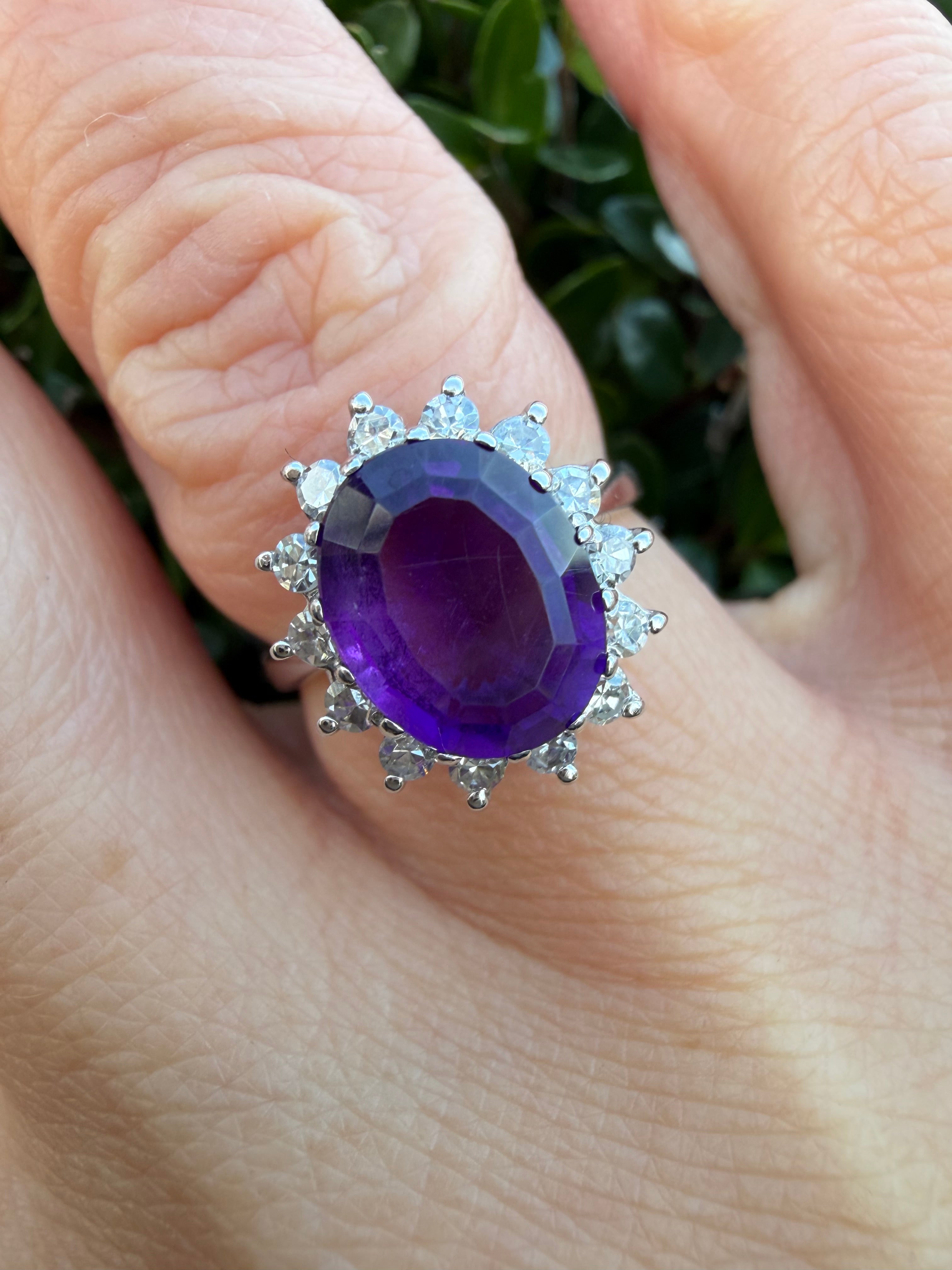 18k Gold Natural Diamond and Amethyst Ring Certified