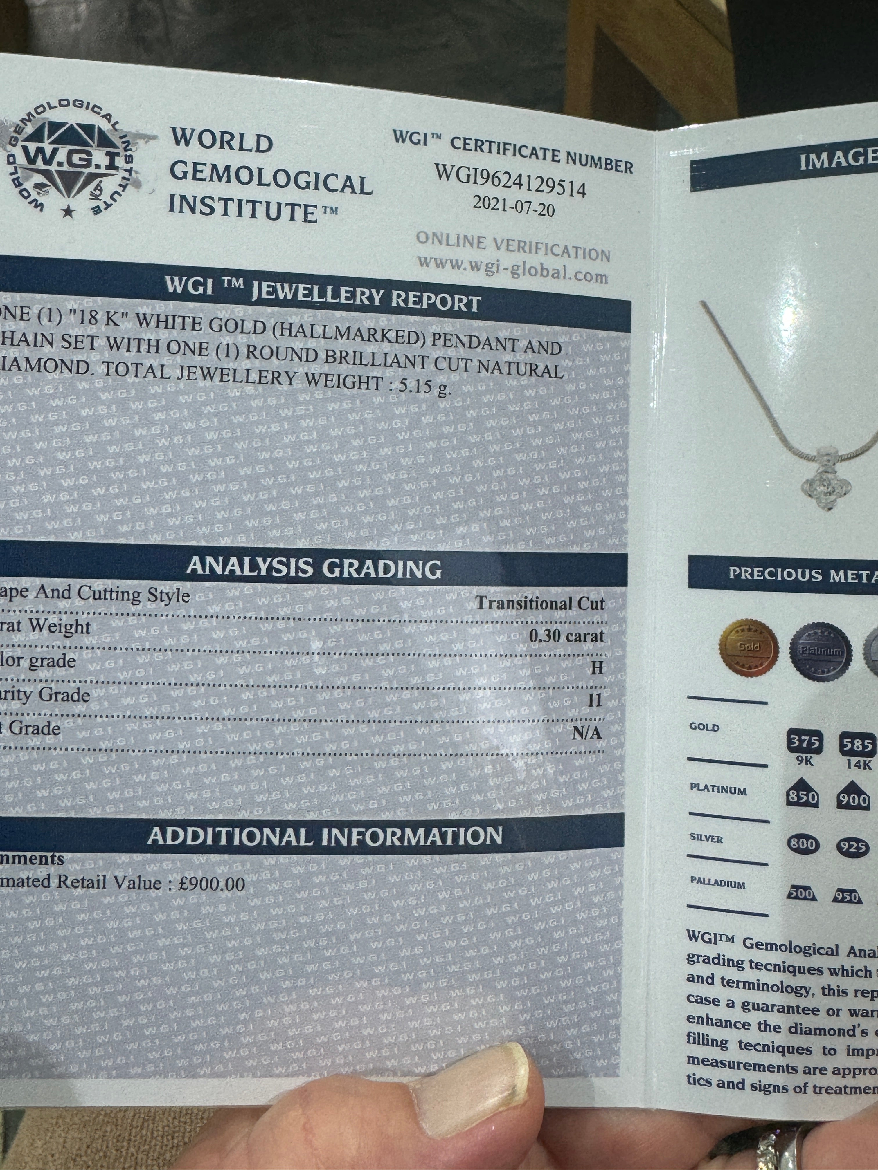 18k White Gold 0.30Ct Natural Round Brilliant Cut Diamond Solitaire Pendant And Chain Set certified