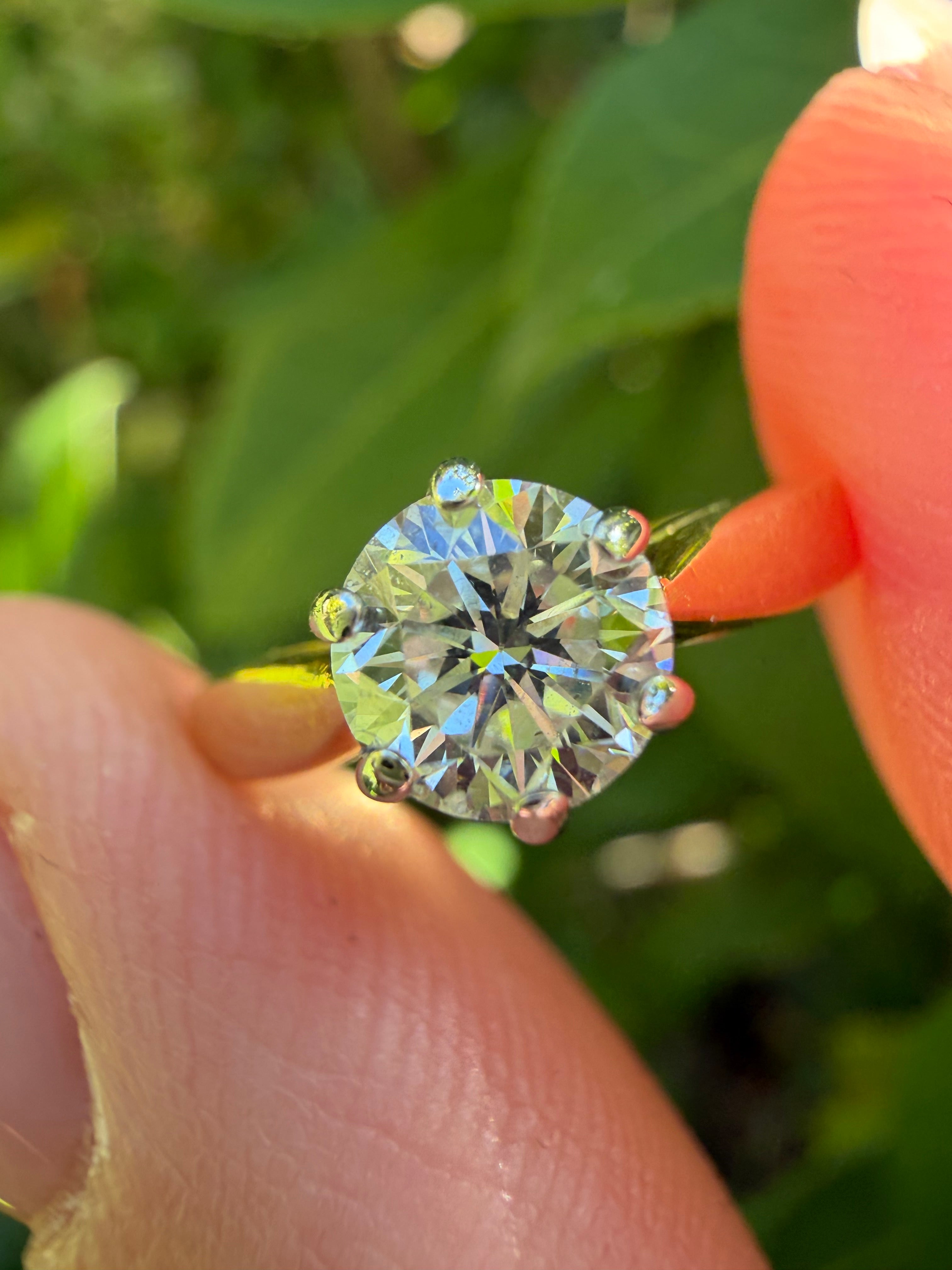 18k Yellow Gold 0.60ct Natural Round Brilliant Cut Diamond Solitaire Ring certified