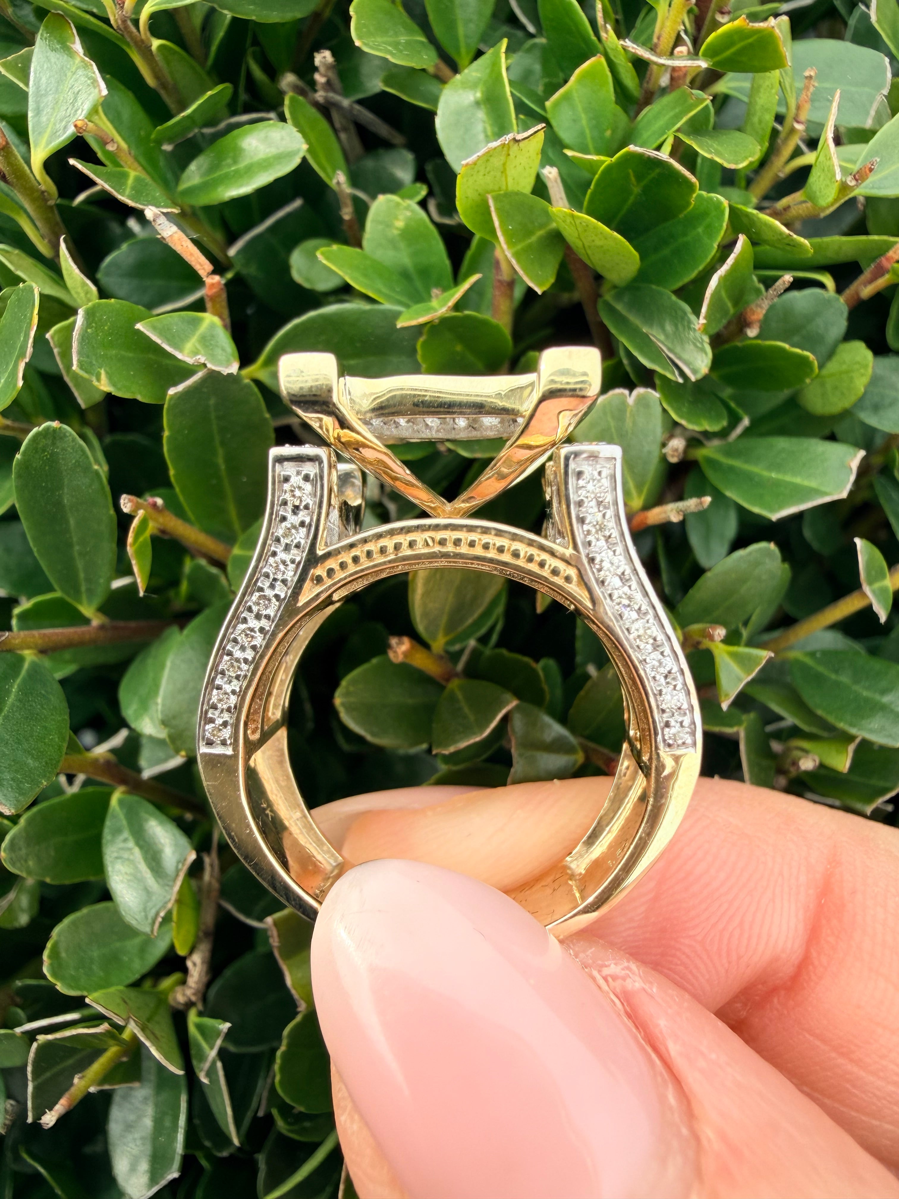 9k Yellow Gold 1.53ct Natural Diamond Men’s Ring Certified