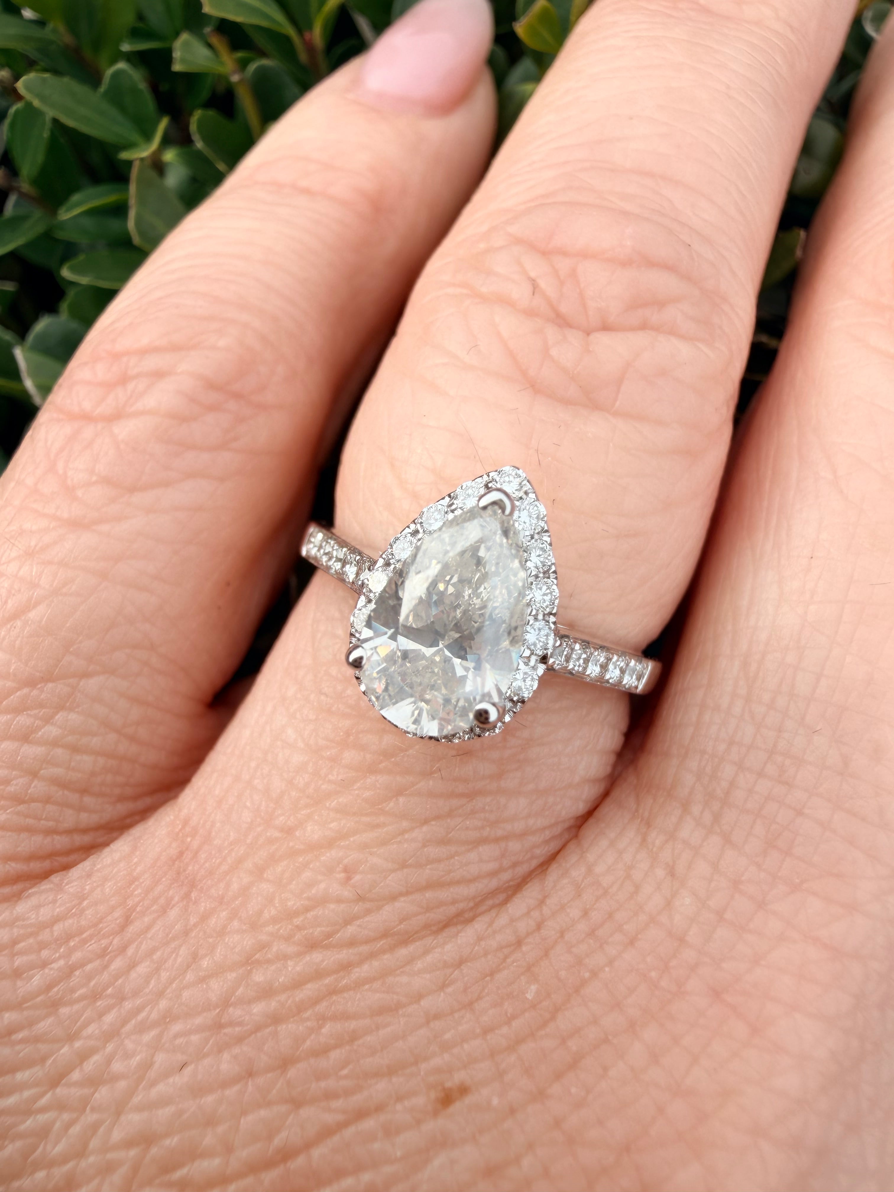 18k White Gold 1.49ct Natural Diamond Halo Ring Certified Lab Grown Mount