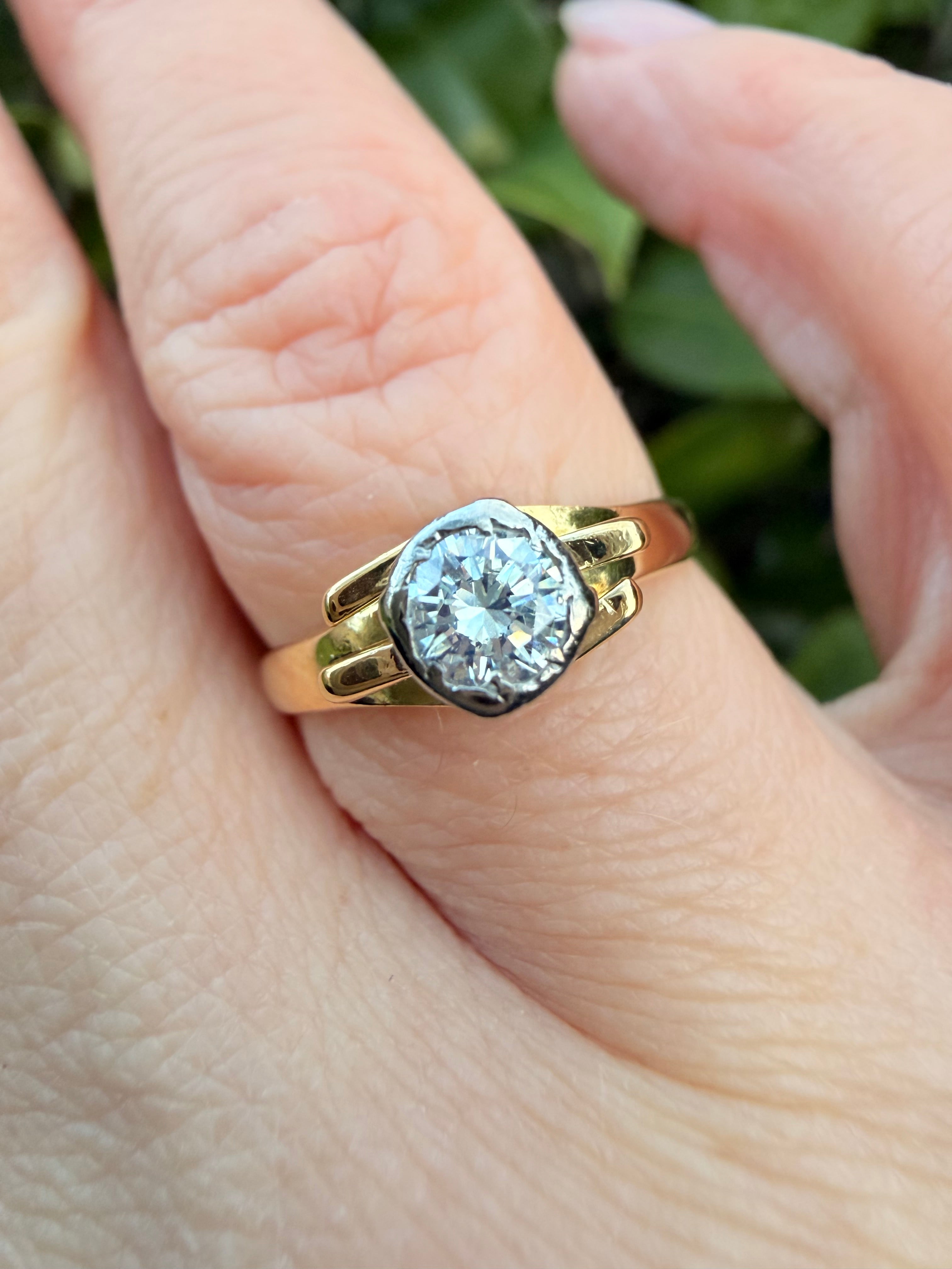 18k Yellow Gold 0.25ct Natural Round Cut Diamond Solitaire Ring certified